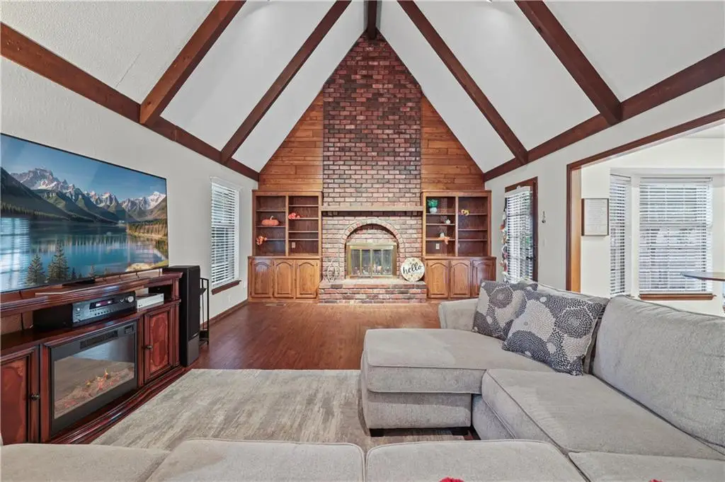 18701 E 28th Terrace S, Independence, MO 64057 - Image #1