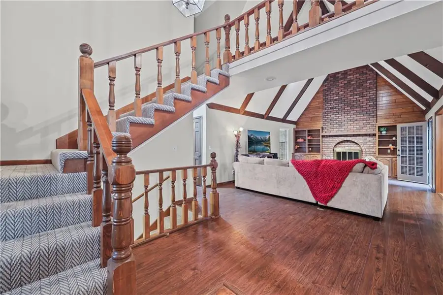 18701 E 28th Terrace S, Independence, MO 64057 - Image #2