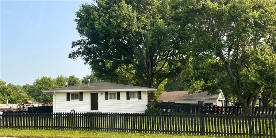 3636 SW Crane Road, Lees Summit, MO 64082 - Image #3