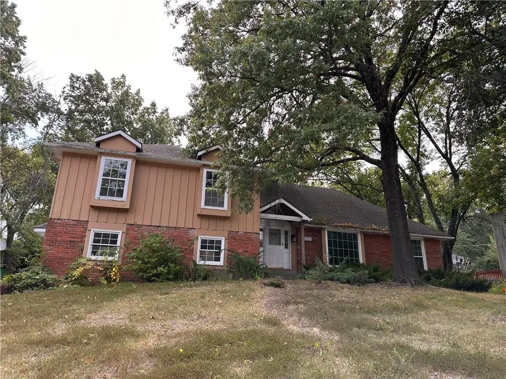 2301 W 103rd Street, Leawood, KS 66206 - #1