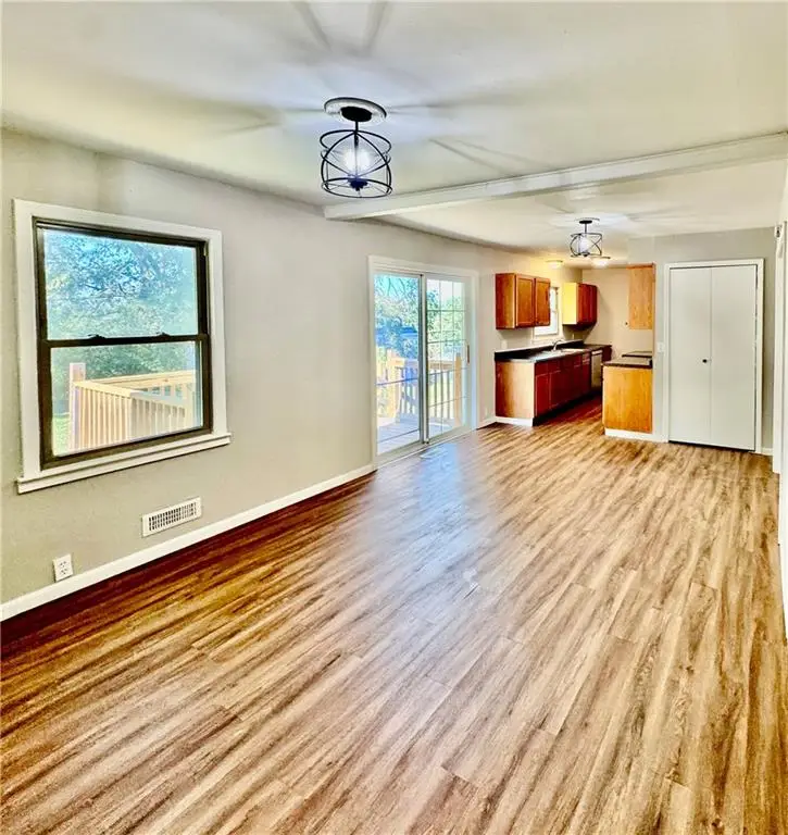 1308 N 10th Street, Saint Joseph, MO 64501 - Image #2