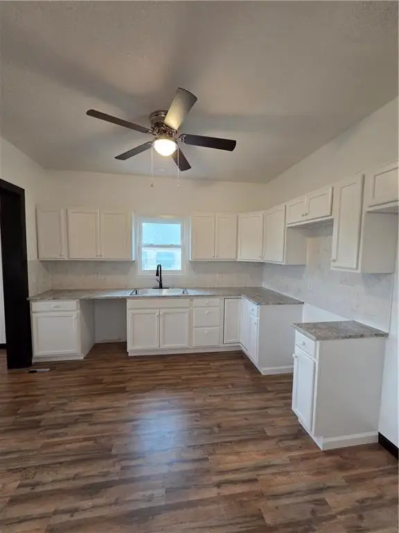 2247 Blue Ridge Boulevard, Kansas City, MO 64126