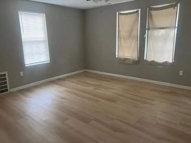 214 E Valley Street, Saint Joseph, MO 64504 - Image #2