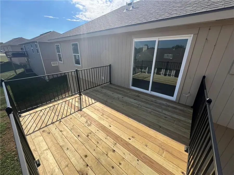 12701 Applewood Drive, Grandview, MO 64030 - Image #3