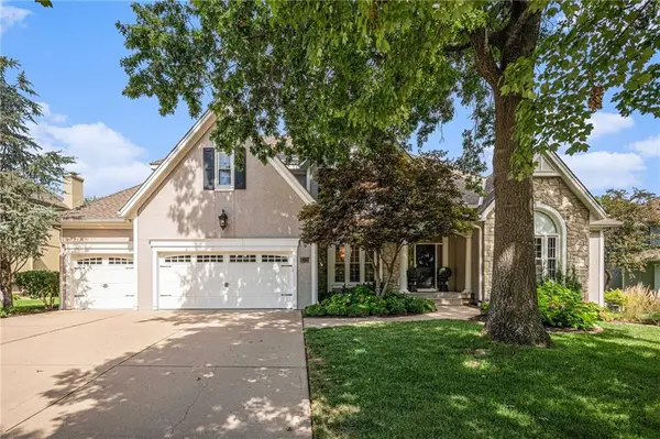 4528 W 140th Street, Leawood, KS 66224