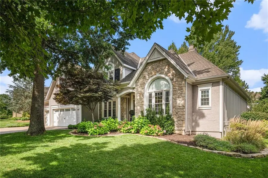 4528 W 140th Street, Leawood, KS 66224 - #2