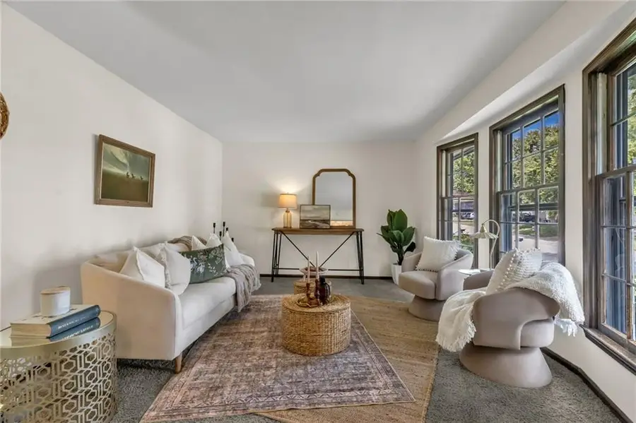 261 Holiday Drive, Lansing, KS 66043 - Image #3