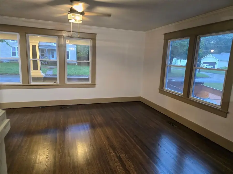 208 W Piankishaw Street, Paola, KS 66071 - Image #3