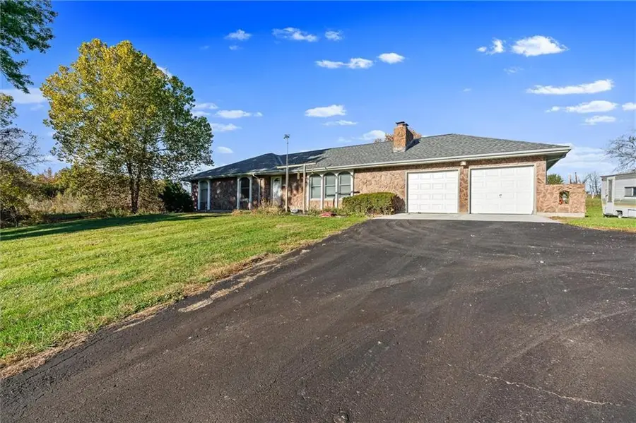 15806 NE 176th Street, Holt, MO 64048 - Image #2