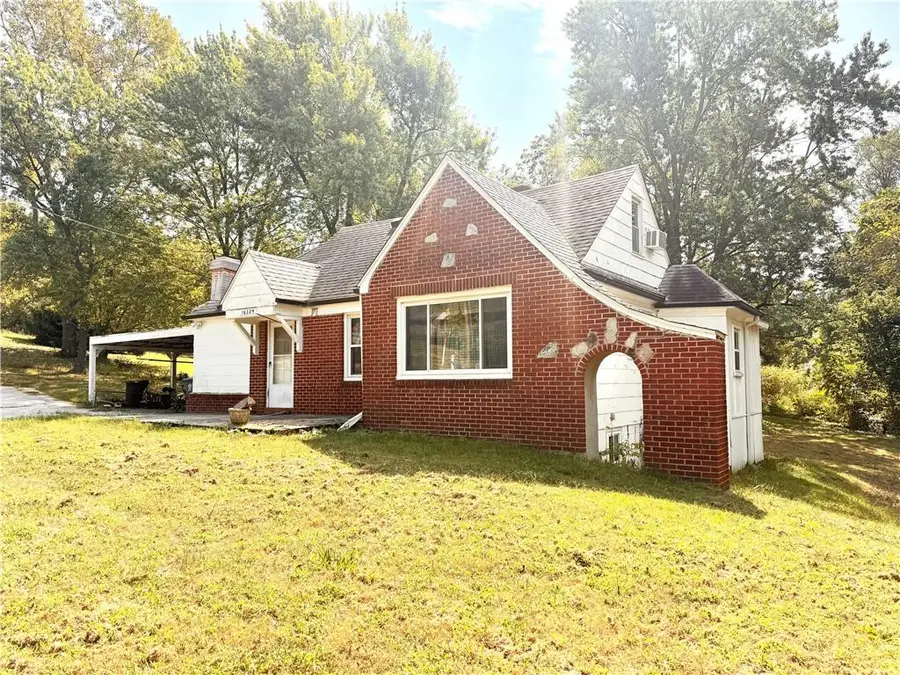 16539 E Courtney Atherton Road, Independence, MO 64058 - Image #2