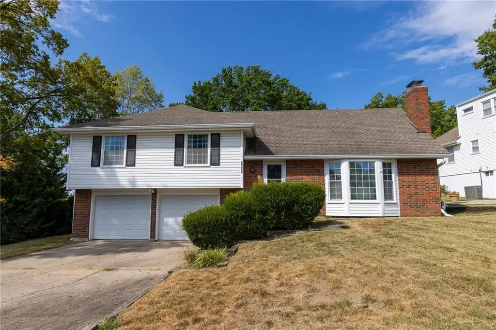 6000 N Wyandotte Street, Kansas City, MO 64118 - Image #1