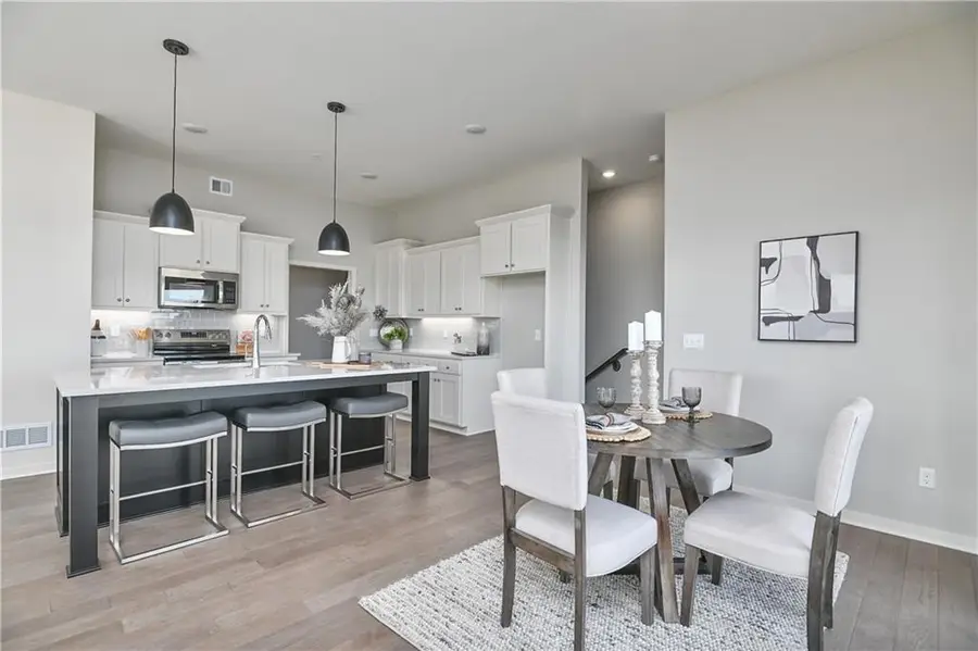 105 S Diane Drive, Olathe, KS 66061 - Image #2