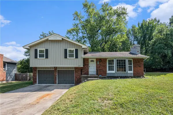 6309 Hedges Avenue, Raytown, MO 64133