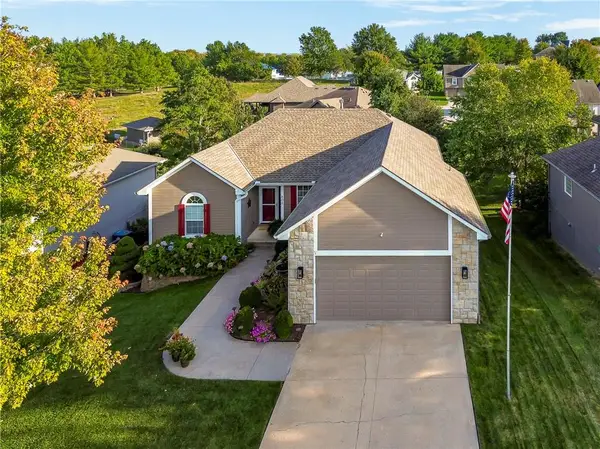 809 NW Poplar Court, Grain Valley, MO 64029