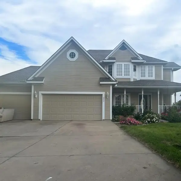 952 Maplewood Court, Grain Valley, MO 64029