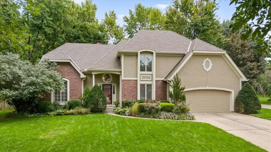 2401 W 123rd Terrace, Leawood, KS 66209 - Image #2