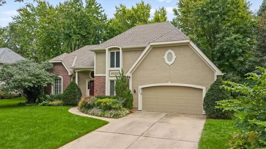 2401 W 123rd Terrace, Leawood, KS 66209 - Image #3