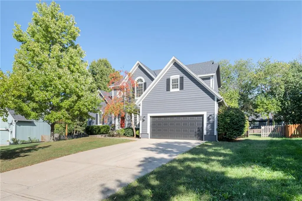 5005 Hilltop Drive, Shawnee, KS 66226 - Image #1