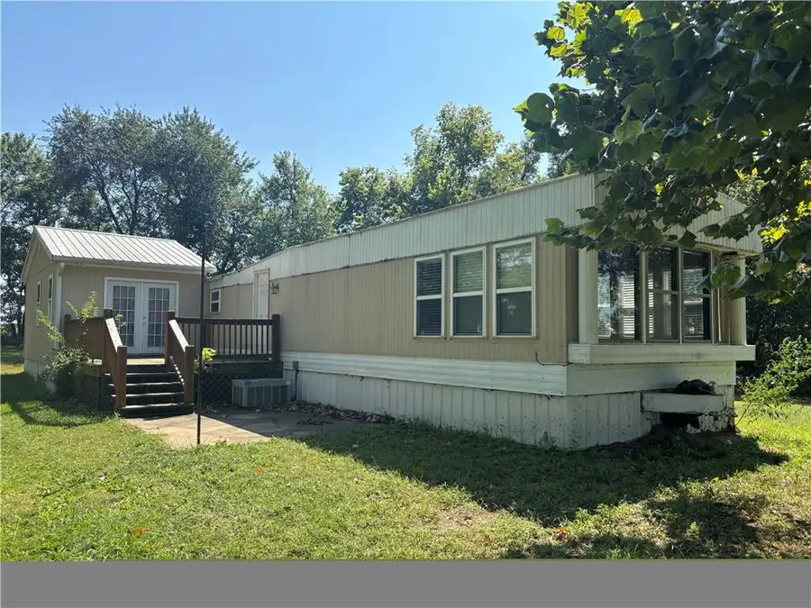 264 E 2100th Road, Wellsville, KS 66092 - Image #3