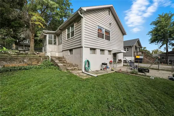 807 Beacon Avenue, Kansas City, MO 64125