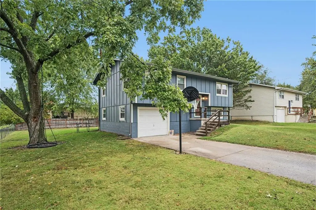 303 W 2nd Terrace, Wellsville, KS 66092 - Image #1