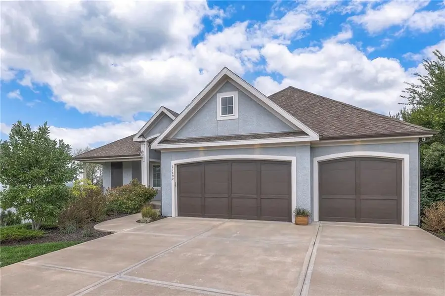 27492 W 100th Terrace, Olathe, KS 66061 - Image #2