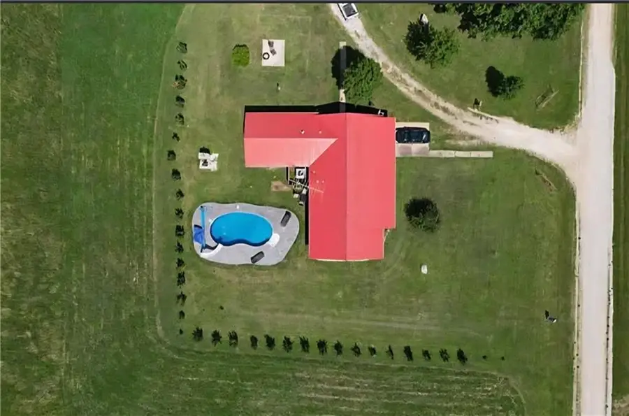 2406 W 800 Road, Blue Mound, KS 66010 - Image #2