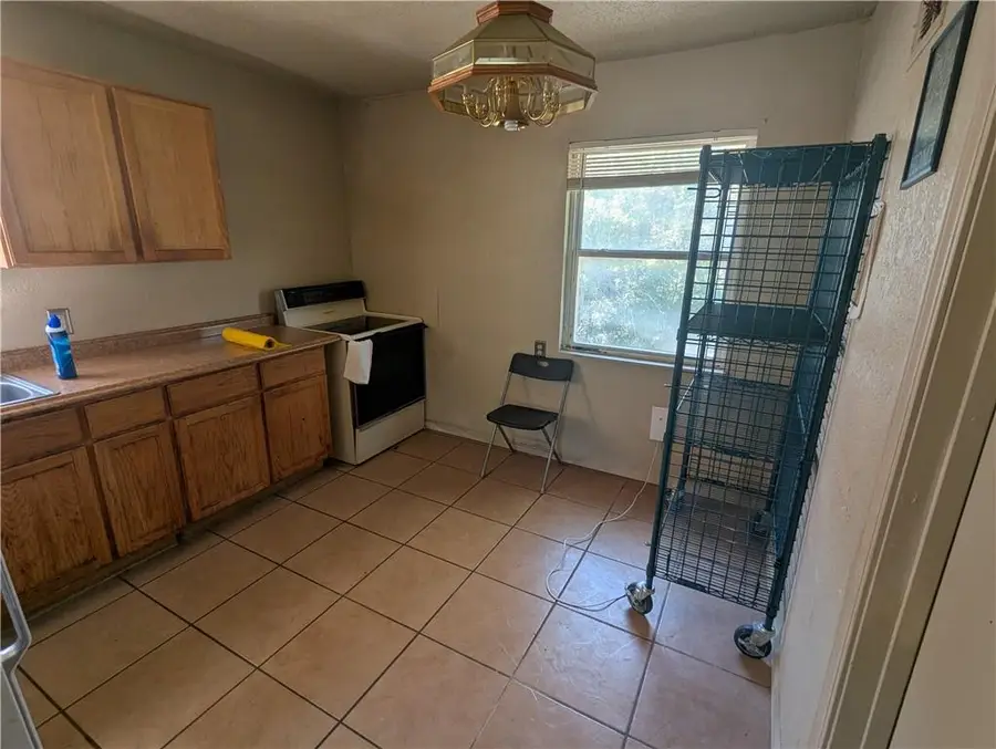 6610-6612 Askew Avenue, Kansas City, MO 64132 - Image #2