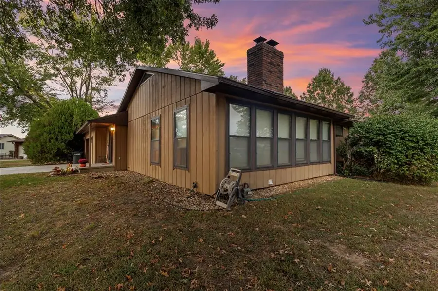 113 E Hardin Place, Nevada, MO 64772 - Image #3