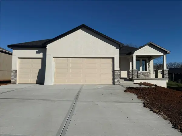 31505 W 86th Court, De Soto, KS 66018