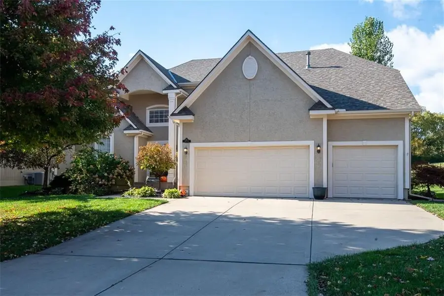 14770 S Glen Eyrie Street, Olathe, KS 66061 - Image #2