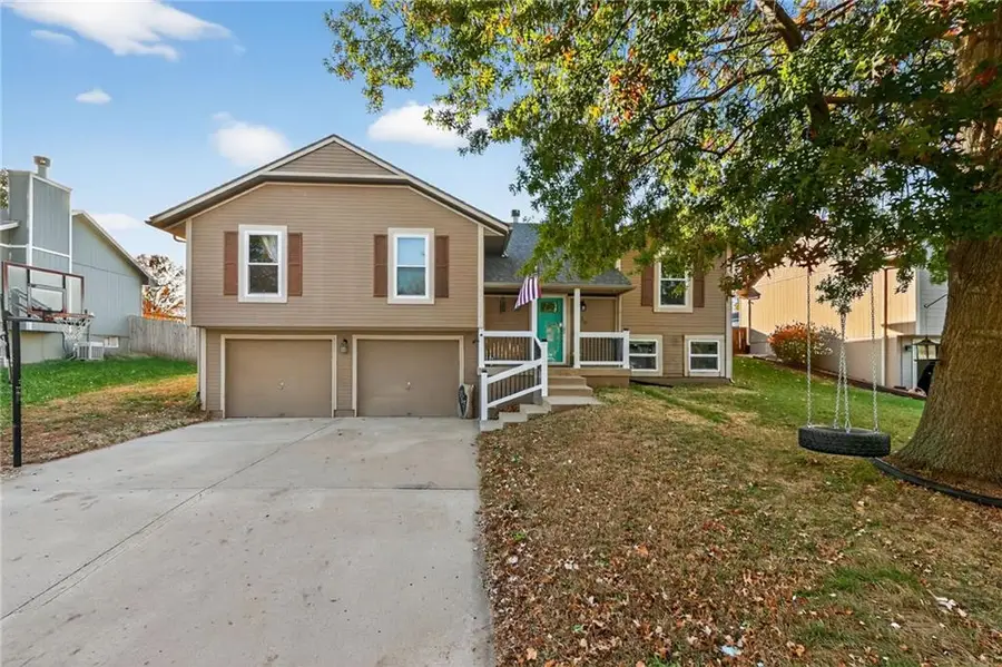 836 SW Lee Ann Drive, Grain Valley, MO 64029 - Image #2