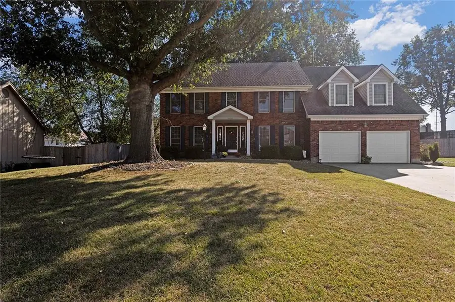 405 Hummingbird Court, Saint Joseph, MO 64506 - Image #2