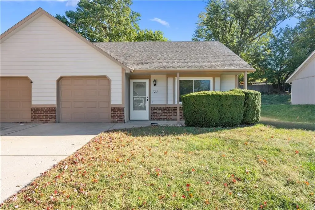 123 SE Greystone Drive, Lees Summit, MO 64063 - Image #1