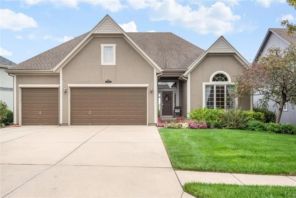14675 S Glen Eyrie Street, Olathe, KS 66061 - #1