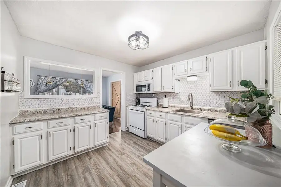 7229 Hasbrook Avenue, Kansas City, KS 66111 - Image #2