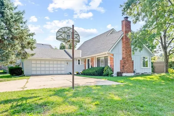 11445 W 106th Street, Overland Park, KS 66214