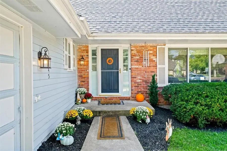 11445 W 106th Street, Overland Park, KS 66214 - Image #2