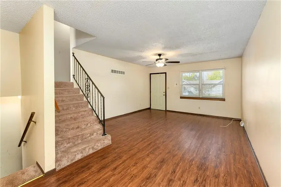 5607 Crest Drive, Kansas City, KS 66106 - Image #2