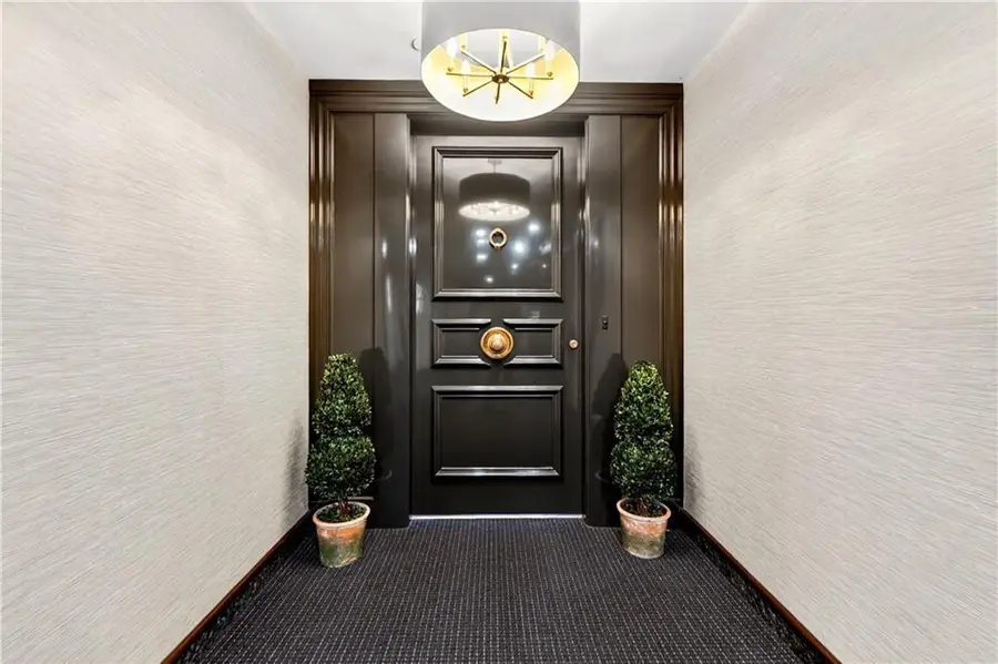 400 W 49th Terrace #2146, Kansas City, MO 64112 - Image #2