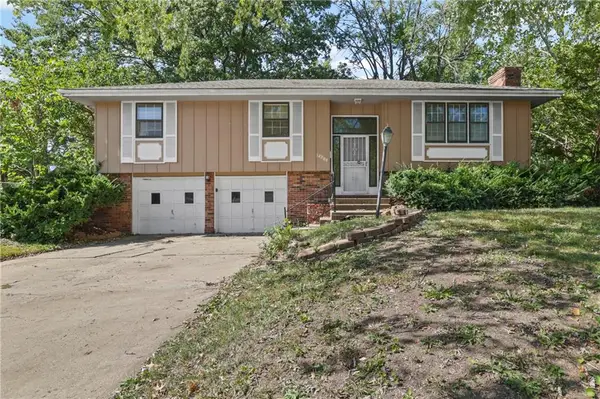 12704 Bristol Avenue, Grandview, MO 64030
