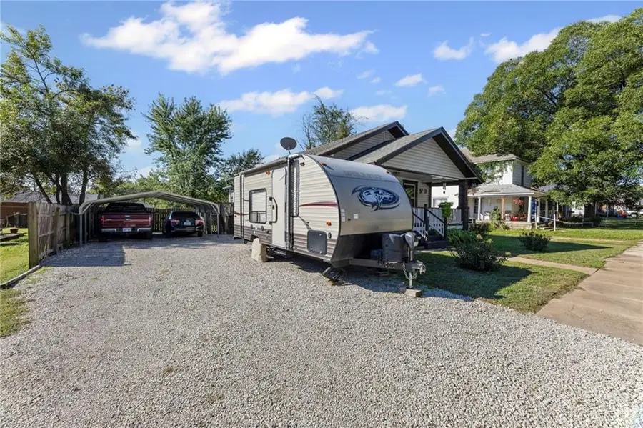 212 W 7th Avenue, Garnett, KS 66032 - Image #3