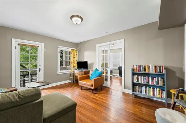 3803 Pennsylvania Avenue #2N, Kansas City, MO 64111