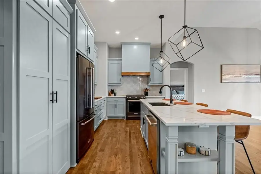 16255 W 165th Terrace, Olathe, KS 66062 - Image #2