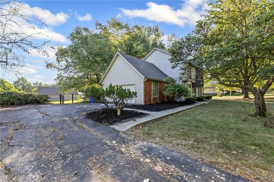 11801 W 149th Street, Olathe, KS 66062 - Image #3