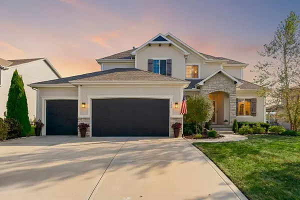 108 SE Riley Street, Blue Springs, MO 64064