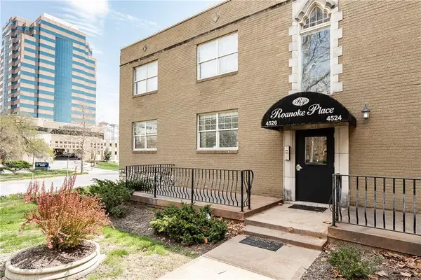 4526 Roanoke Parkway #A, Kansas City, MO 64111