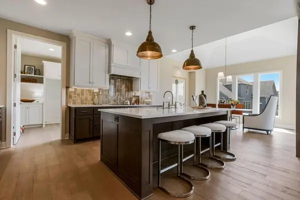 15582 W 168th Place, Olathe, KS 66062