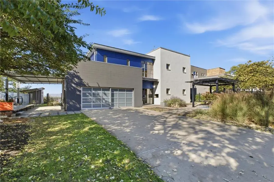 1520 Jarboe Street, Kansas City, MO 64108 - Image #3