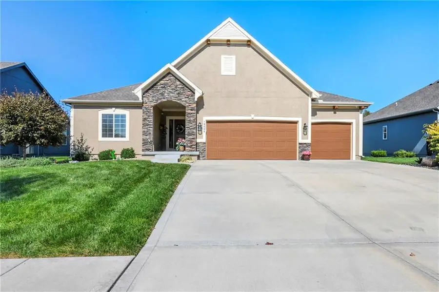 19008 189th Street, Spring Hill, KS 66083 - Image #3